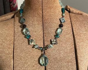 Vintage Abalone and Glass Bead Necklace in Teal with Pendant
