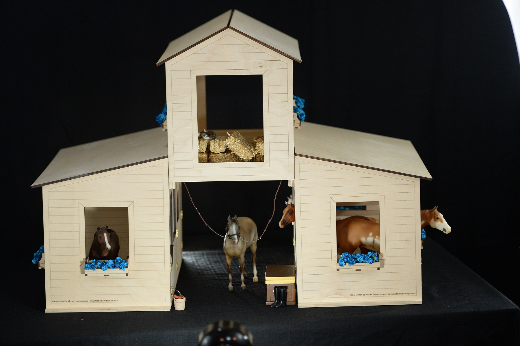 New Star Stables 3 Barns In 1 Smaller Version Of The Etsy