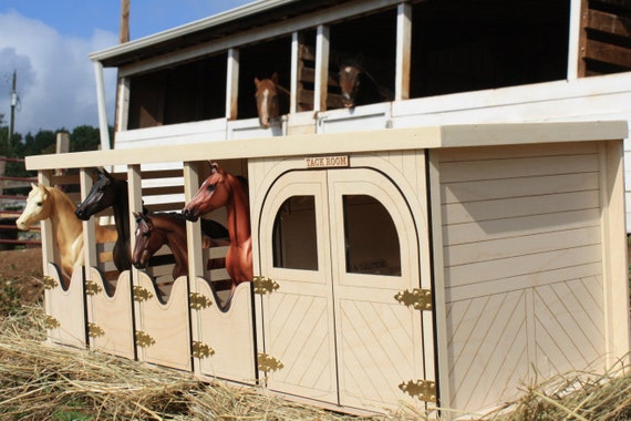 breyer horse barn