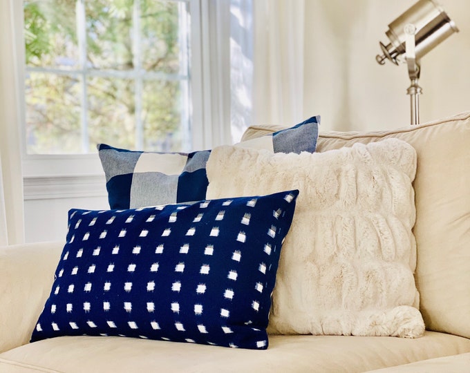 ACK Indigo & White Dot 12" X 20" Throw Pillow