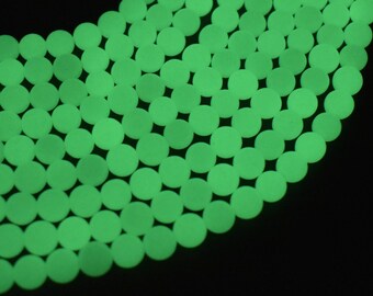 Glow in The Dark Beads-Green, Luminous Stone, 8mm (7.7mm) Round Beads, 14.5 Inch, Full strand, Approx 48 beads, Hole 1mm (498054004)