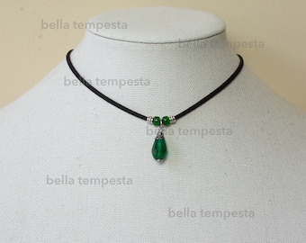ADJUSTABLE Emerald Green Victorian Teardrop Bauble Necklace, Goth Jewelry Choker, Vegan Jewelry, Gifts, Fairycore, Springtime