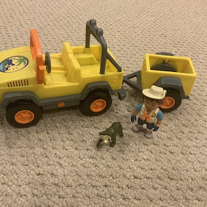 Go Diego Go Animal Rescue Jeep 4x4 and trailer