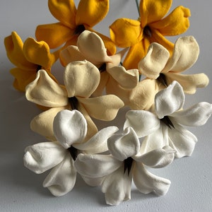 Puakenikeni flower hair pick