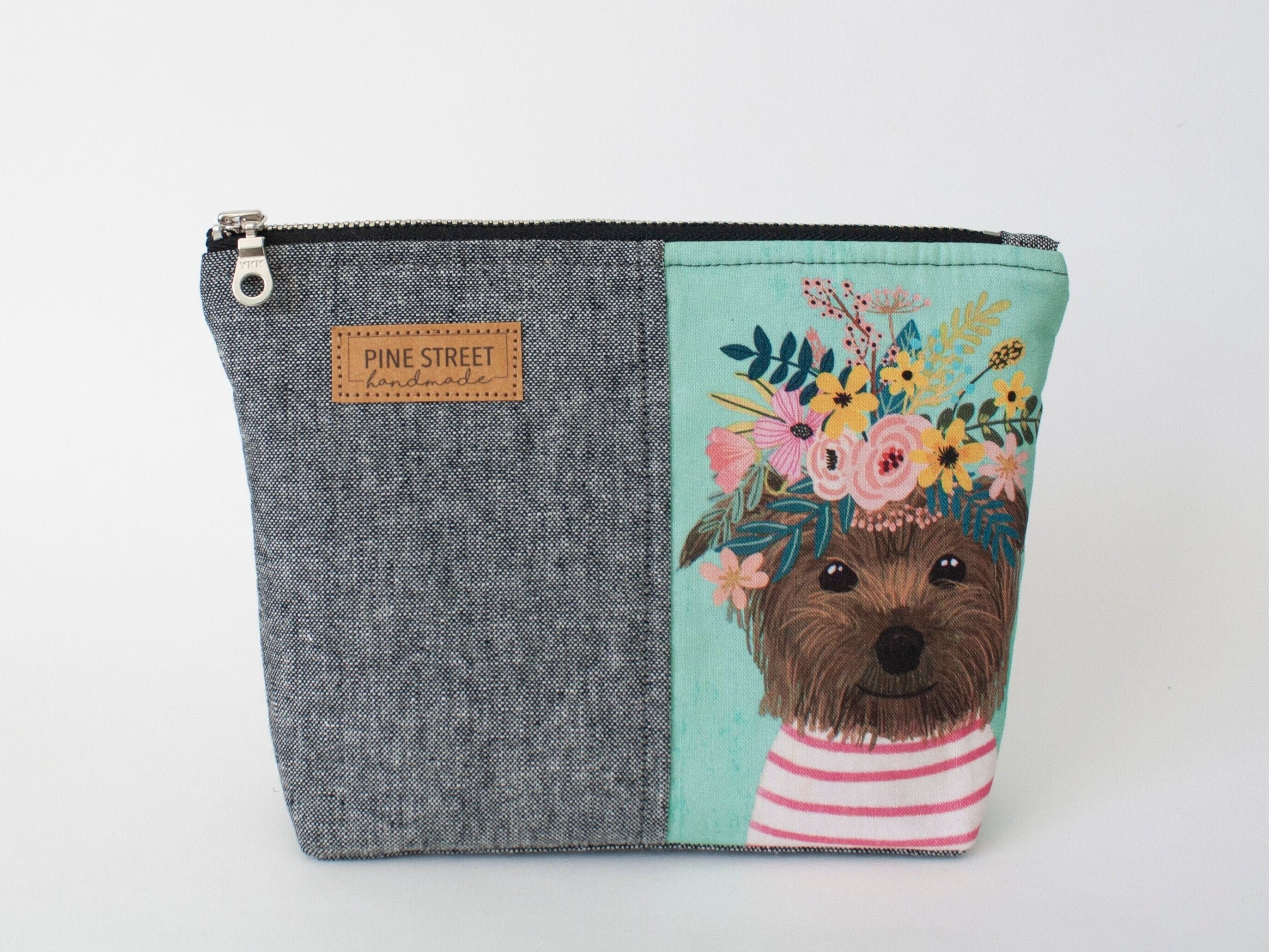 Pochette zippée florale pour chiot, joli sac pour chiot, cadeau fait main, trousse à cosmétiques, cadeau d'anniversaire