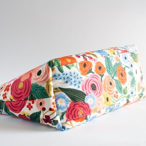 Rifle paper Co. Zipper Bag, Zipper Pouch, Unique Gift, Make-Up Bag, Valentine's Day Gift, Floral Cosmetic Bag image 3