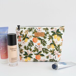 Citrus Print Zipper Pouch, Lemon Print Zipper Pouch, Cosmetic Bag, Travel Bag, Handmade Gift image 4