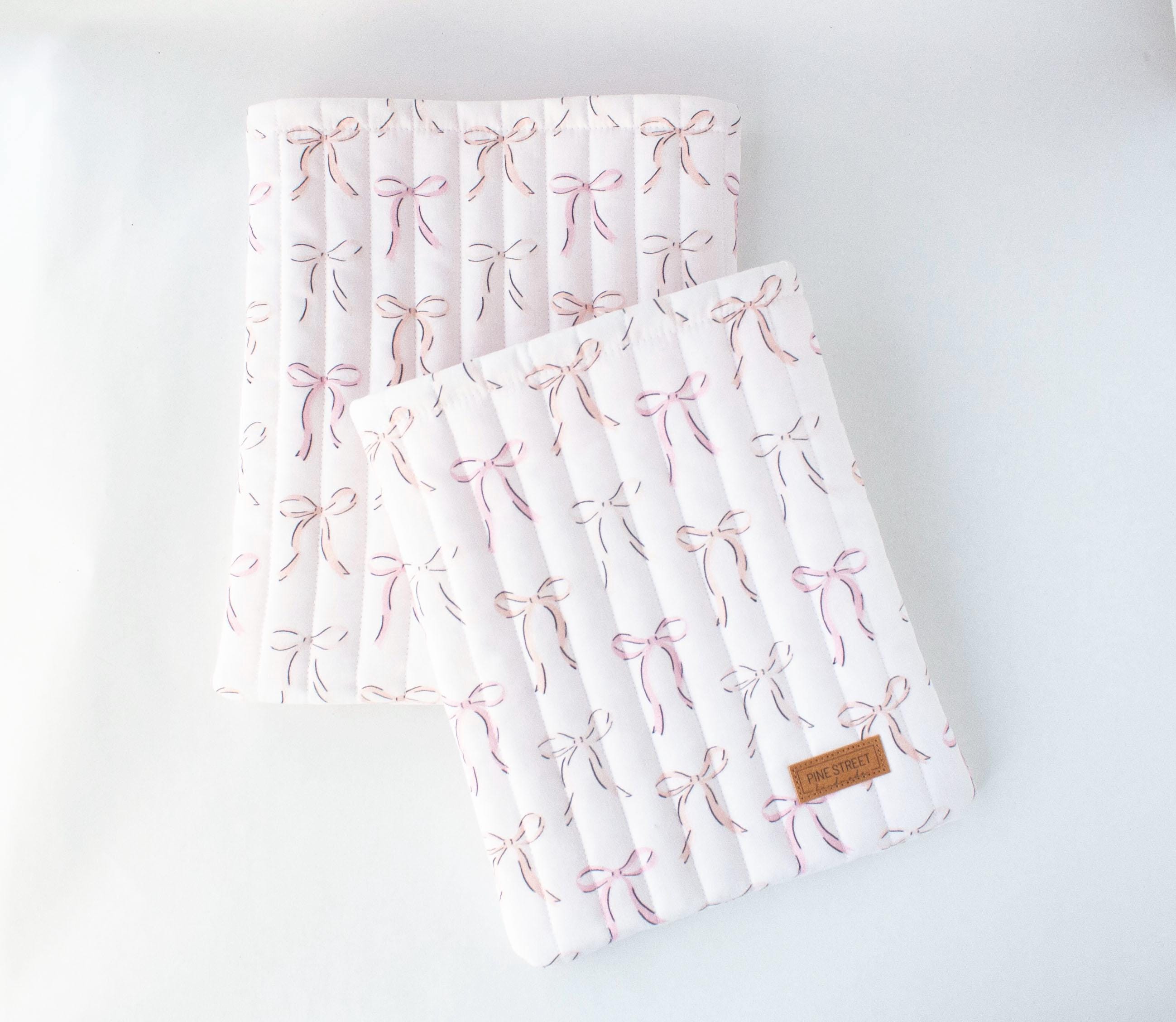 Quilted Bows Book Sleeve, Quilted Book Case, Neutral Book Sleeve, Book Accessory
