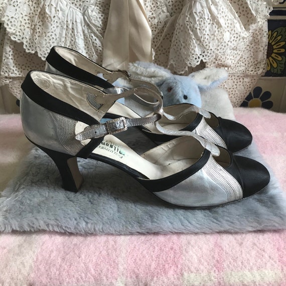 1930s Art Deco silver and black t-strap evening sh
