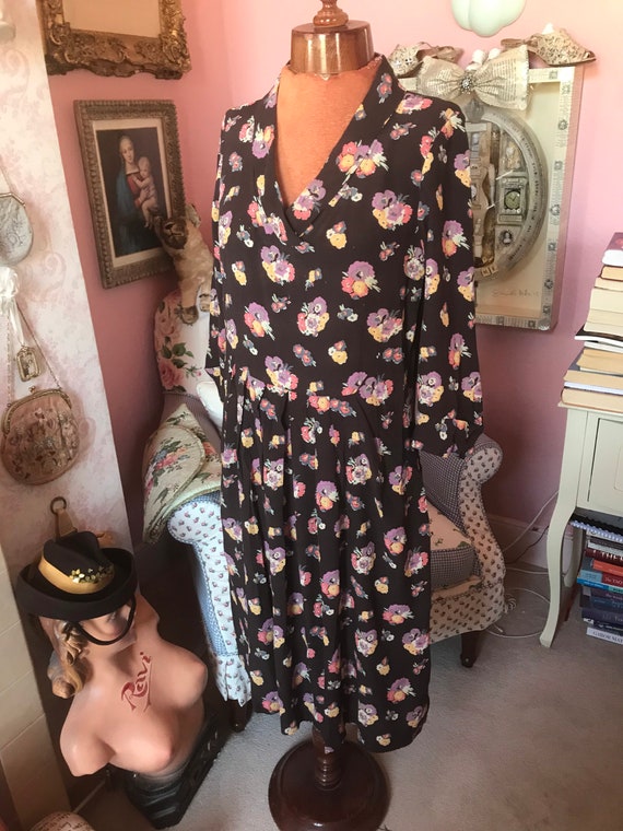 1940s repro crepe brown floral dress. Volup - image 1