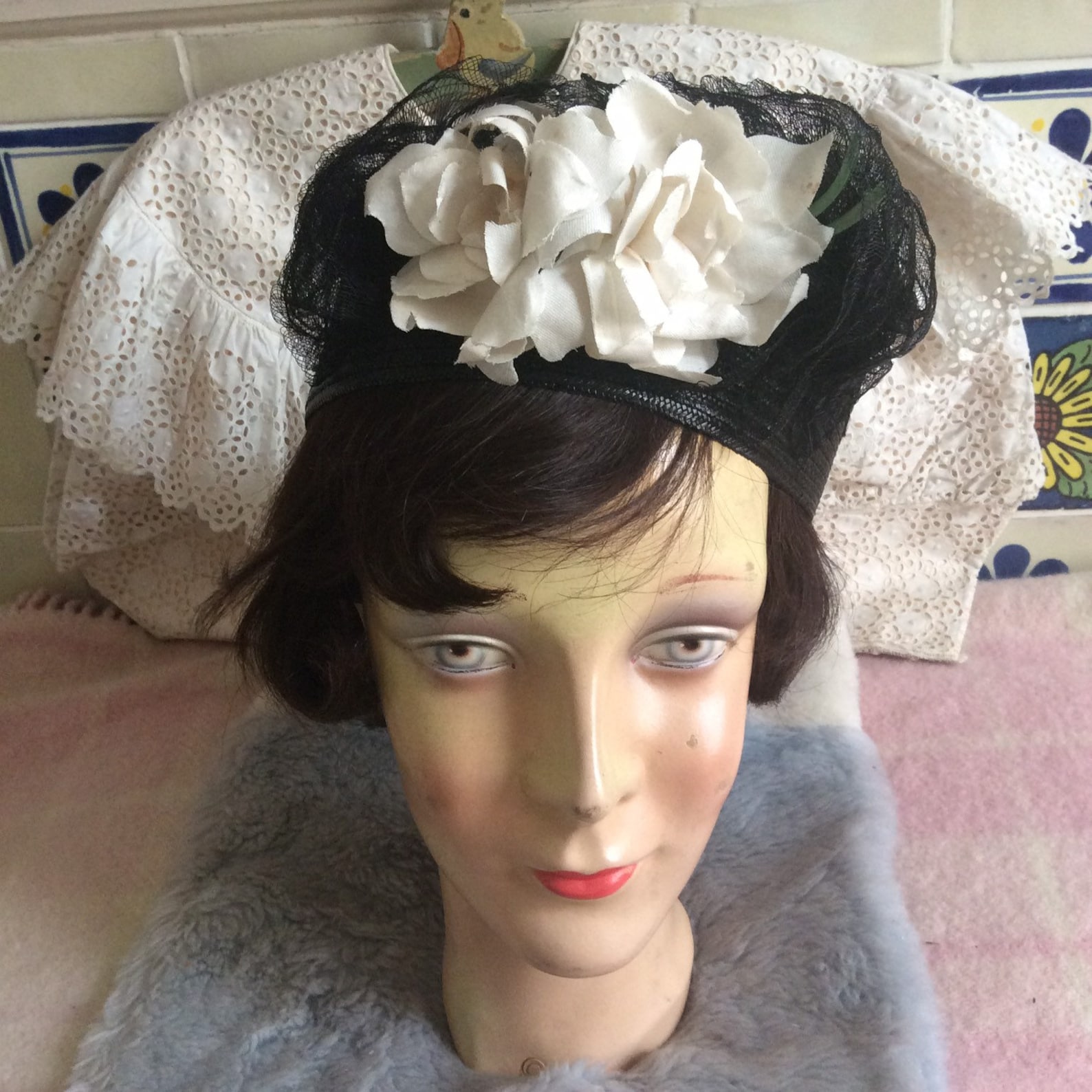 1940s Vintage black straw pillbox hat with white flowers net | Etsy