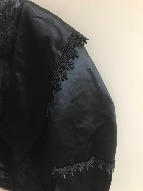 Antique Victorian 19th century black silk blouse.… - image 6