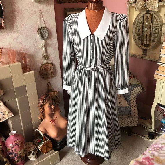 1980s Marion Donaldson grey and white striped cott