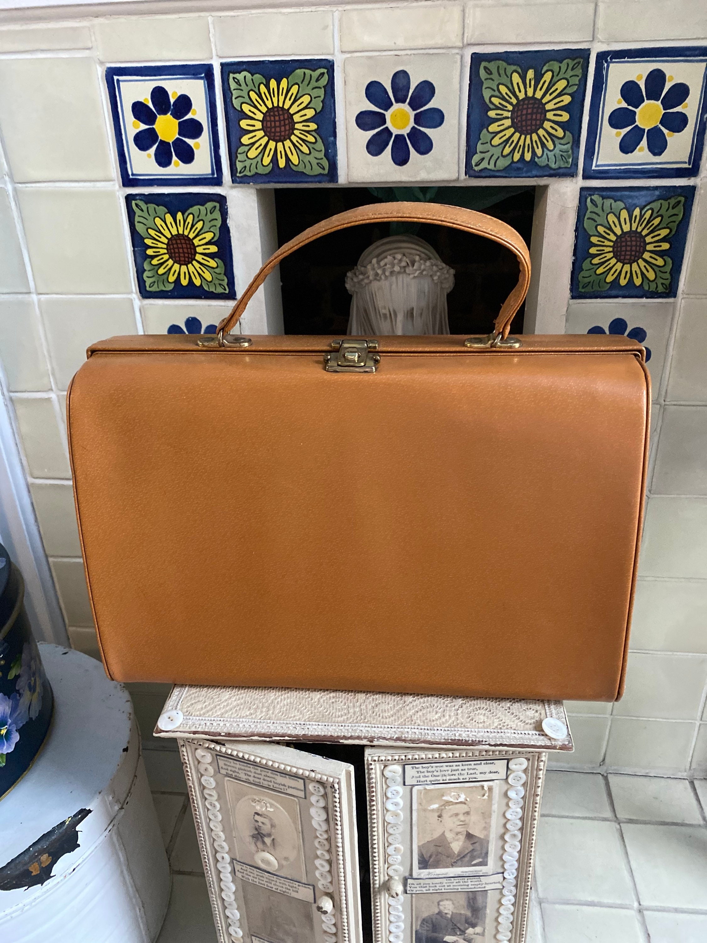 barricade Immigration Mobilize executive ashburn attache 1973 starved