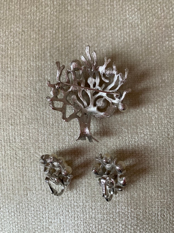 50'60's Crown Trifari エレガント パールの葡萄 装飾 ヴィ