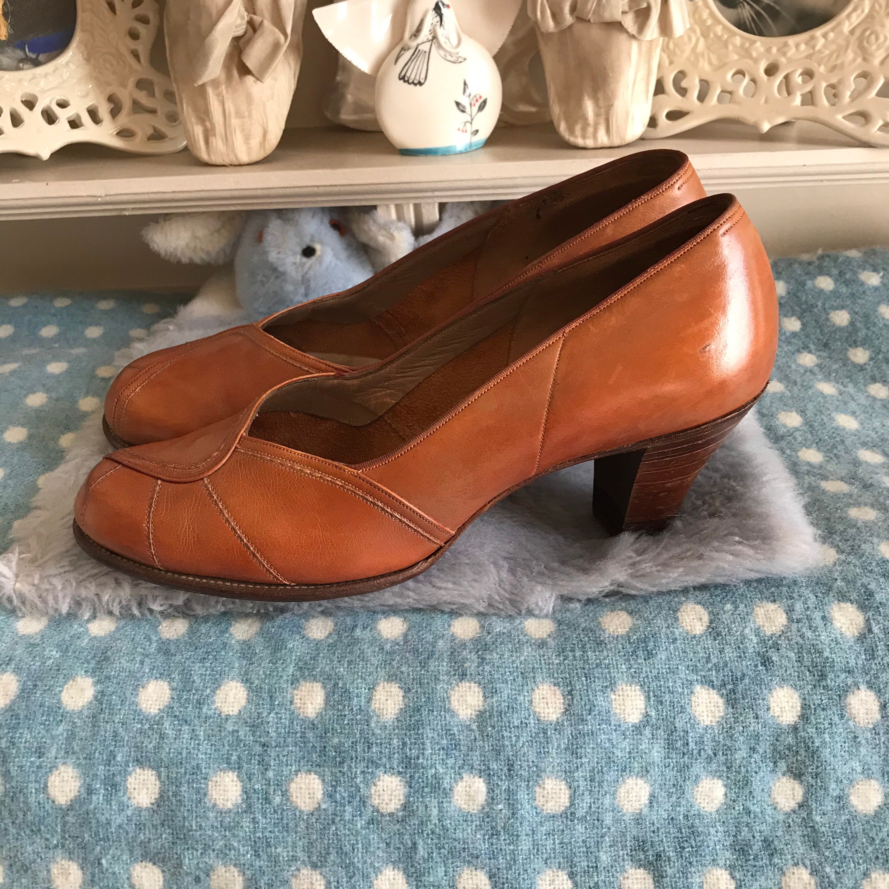 1940s tan brown leather welted court shoes. 5.5/6B. VGC | Etsy