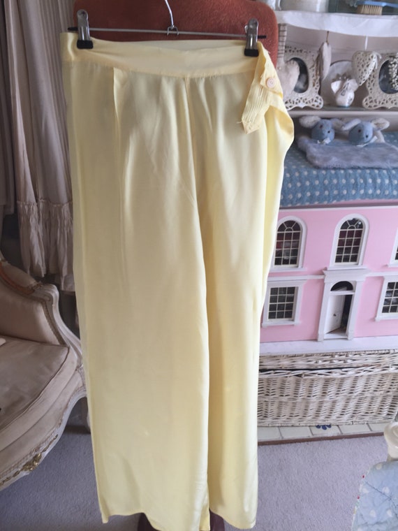 Rare 1940s lounge pyjamas. Yellow. M. VGC - image 4