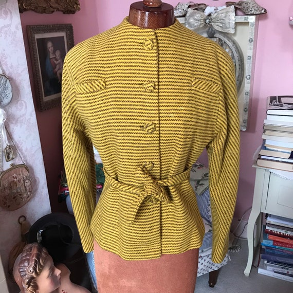 1940s yellow striped wool belted jacket.M