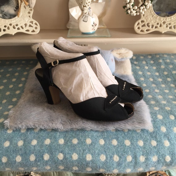 1930s 1940s black grosgrain diamante trim sandals,