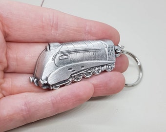 Pewter steam train mallard style locomotive railway keyring keychain. Handcrafted in the UK.