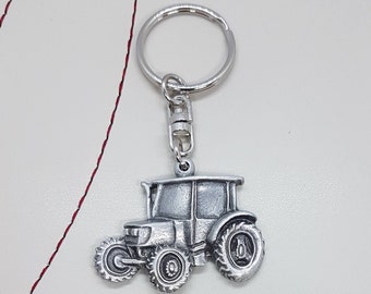 35mm x 25mm Solid Metal & Enamel Green Tractor Keyring Farm yard Digger 35mm x 25mm Solid Metal & Enamel Green Tractor Keyring Farm yard Digger