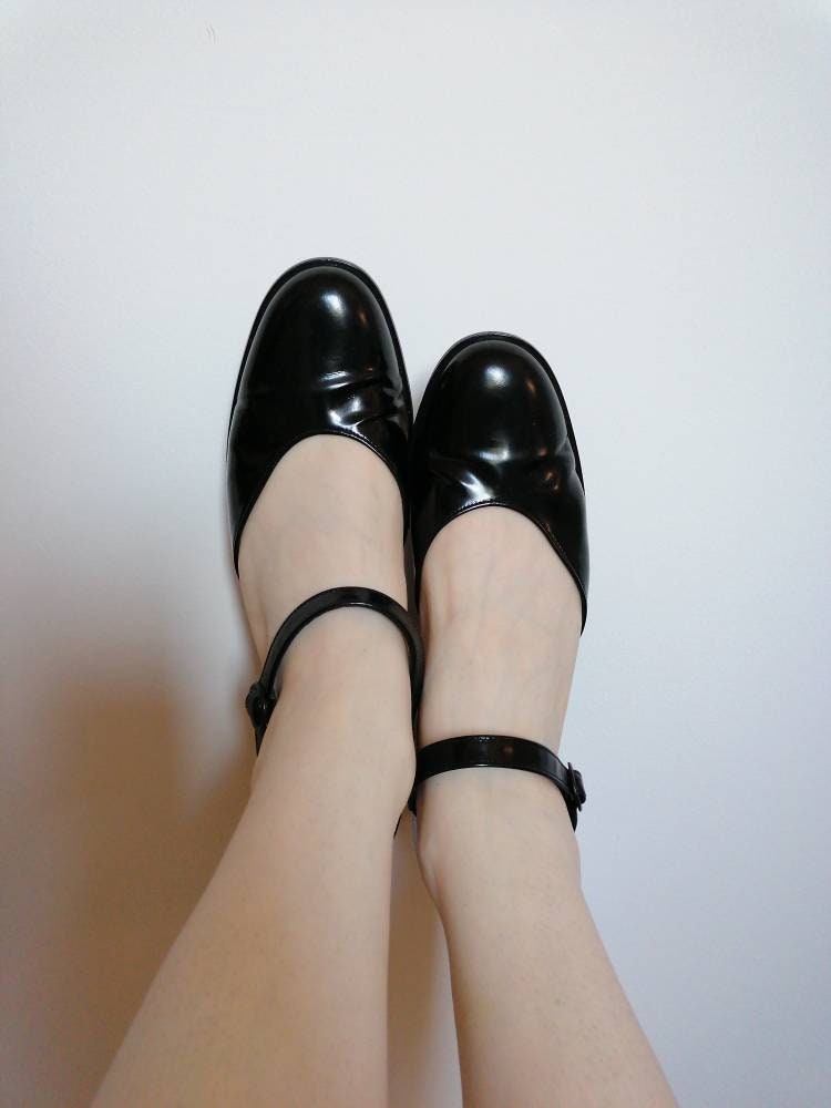 Vintage jaren '60 maar nieuw nooit gebruikte zwarte zijde satijn Mary Jane schoenen met juwelen details Europese n.39 Schoenen damesschoenen Mary Janes 