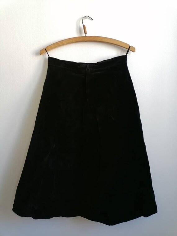 True vintage midi velvet skirt 42 black velvet 10… - image 6