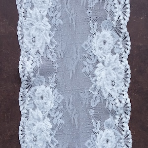 Doppelte Stretch Elfenbeinfarbene Wäsche-Spitzenborte mit Blumenmuster, Breite 16 cm, #1032
