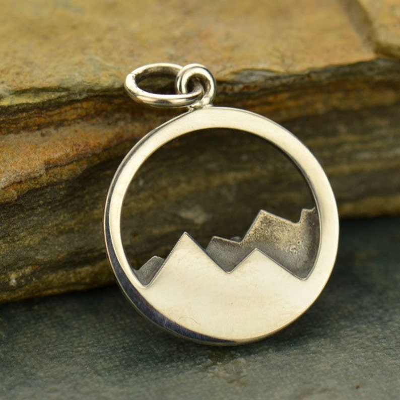 Silver mountain range diamond pendant Clearance