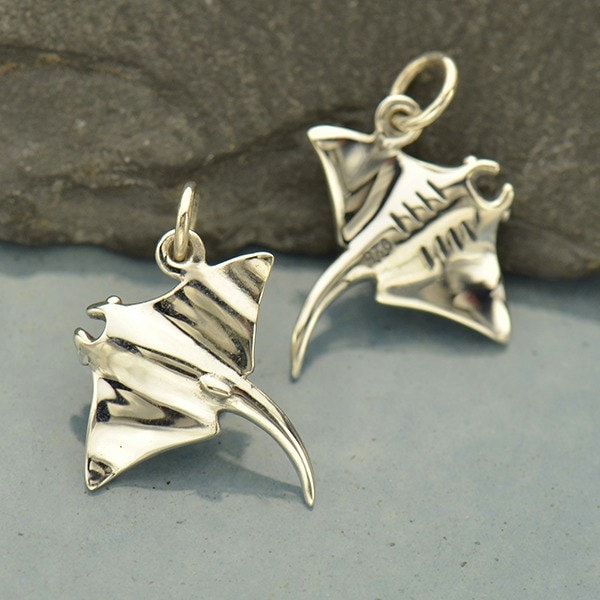 Sterling Silver Manta Ray Charm, Sting Ray Charm, Sting Ray Jewelry, Silver Charms, Ocean Charms, 3D Charms, Water Creature Charm