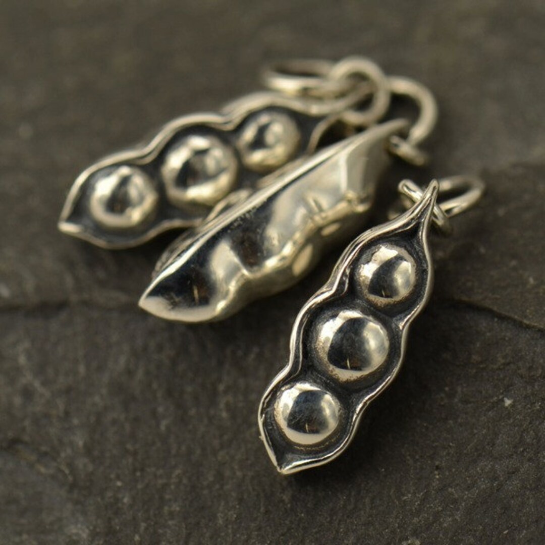 Sterling Silver Three Peas, Peas in a Pod, Pea Pod Charm, Pea Pod