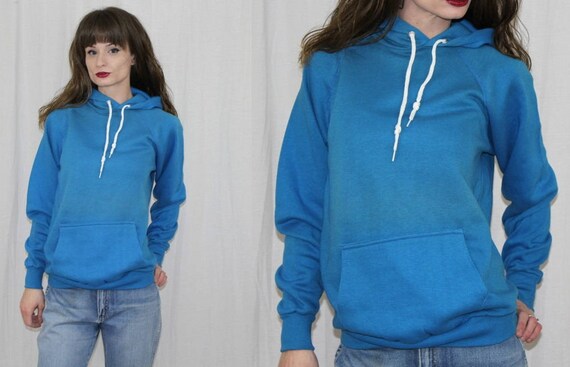 Vintage 70s Blue RAGLAN Slv Creslan 