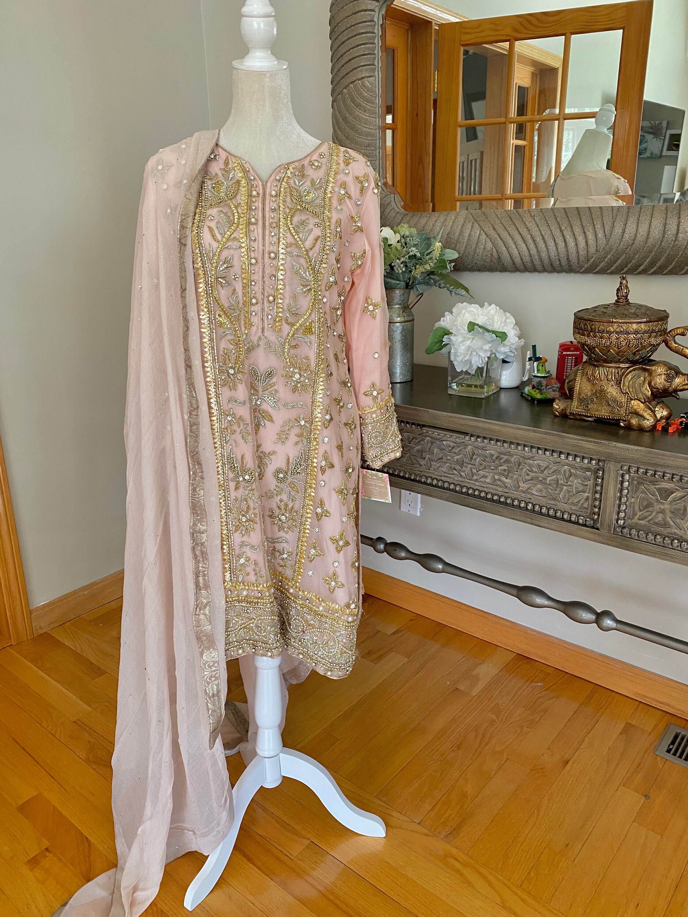 hand work dresses pakistani