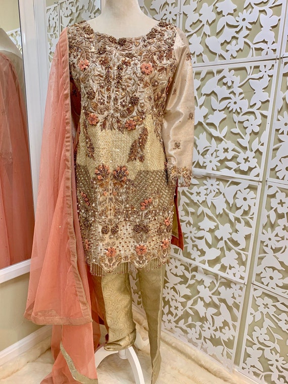 Mina hasan hotsell party wear 2018