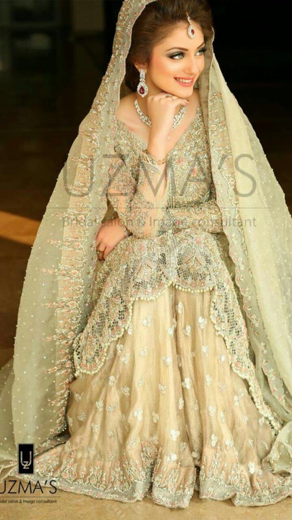 Dulhan Dresses Royalty-Free Images, Stock Photos & Pictures | Shutterstock