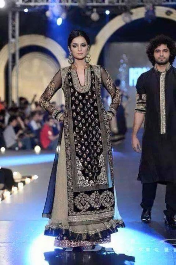 Formal Dress By Farooq Hameed Studio/pakistani Designer Wear/wedding  Collection | eBay