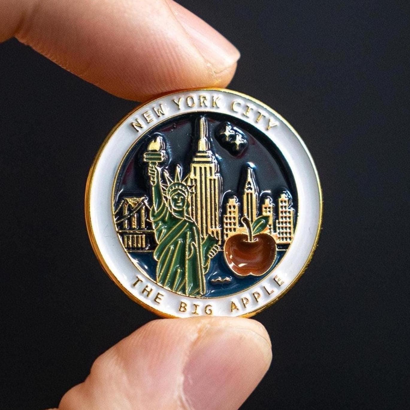 New york pin - Etsy 日本