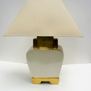 1980s Chapman Ceramic and Brass Hollywood Regency Chinoiserie Pagoda Table Lamp image 2