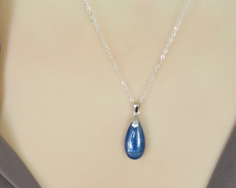 Blue Kyanite Necklace, Natural Stone Necklace, Throat Chakra Necklace, Meditation Stone Necklace, Calming Stones, Kyanite Pendant Silver