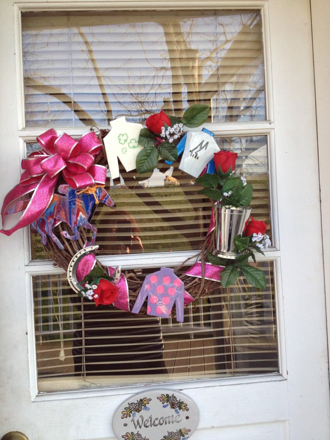 Kentucky Derby Inspired Wreaths Decorated With Handpainted Horse With