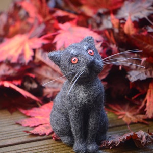 Needle felted toy Halloween Black Cat with red eyes, Small wool toy Black Cat, Handmade Wool Sculpture by Homaaxel image 8