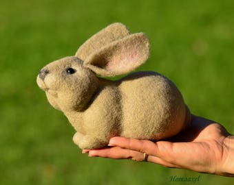 Needle Felted Beige Rabbit Sculpture, Handmade Wool Bunny Figurine, Small Handmade Beige Rabbit Toy, Needle Felted Wool Bunny