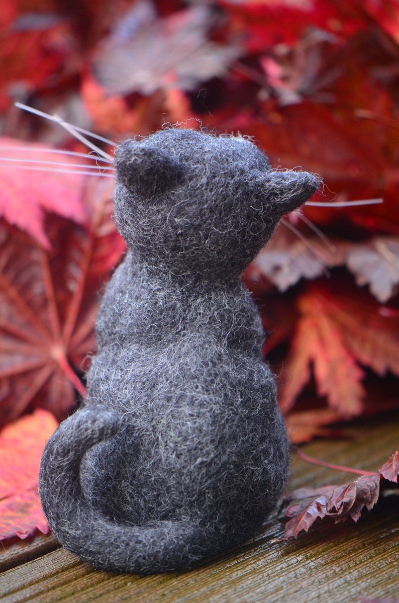Needle felted toy Halloween Black Cat with red eyes, Small wool toy Black Cat, Handmade Wool Sculpture by Homaaxel image 6