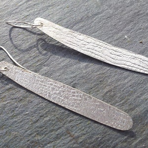 Isolde textured Drop Earrings