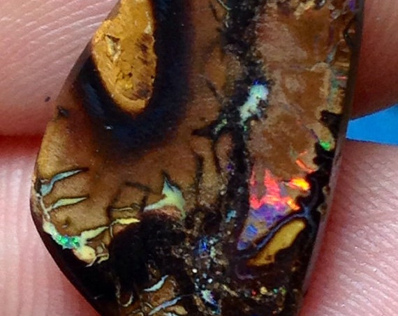 Queensland Australia Boulder Opal Australian Unique Face Goddess Would make a stunning pendant stone flash gemstone crystal