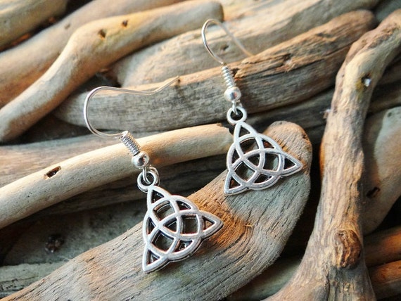 Triquetra Trinity Knot Celtic Earring Earrings Ear Ring Rings Drops Drop Dangle Dangles Pagan Wiccan Wicca Witch Witchcraft Magick