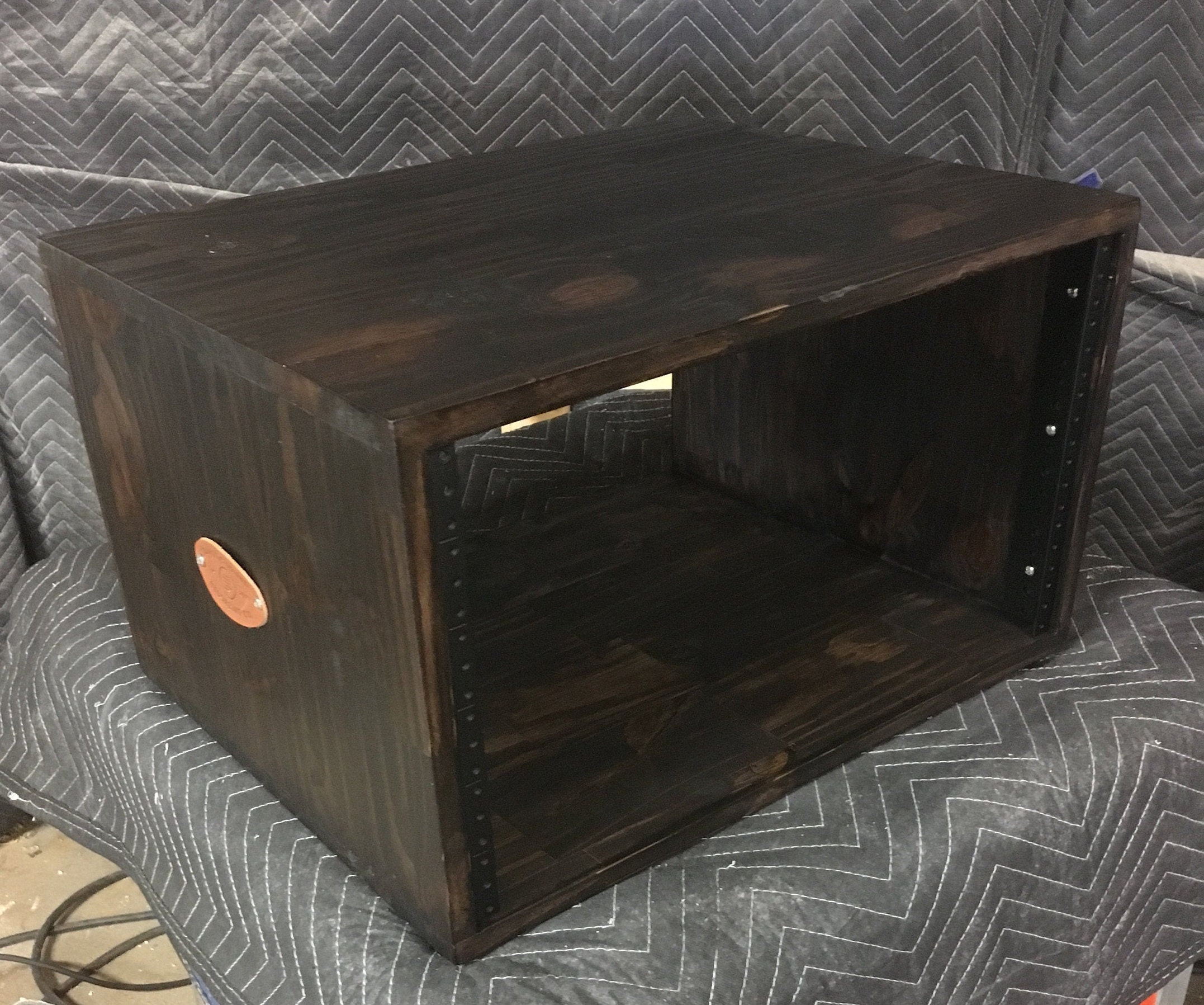 Desktop Studio Rack 6u Kona Finish
