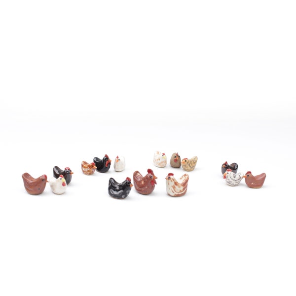 Kleine Keramik Skulptur Huhn: Feenhaftes Gartendekor