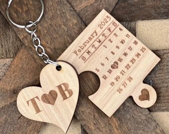 Personalized Couples Heart and Puzzle Date Keychain, Valentine's Date Keychain, Valentine's Day Gifts,Gift For Boyfriend,Gift for Girlfriend