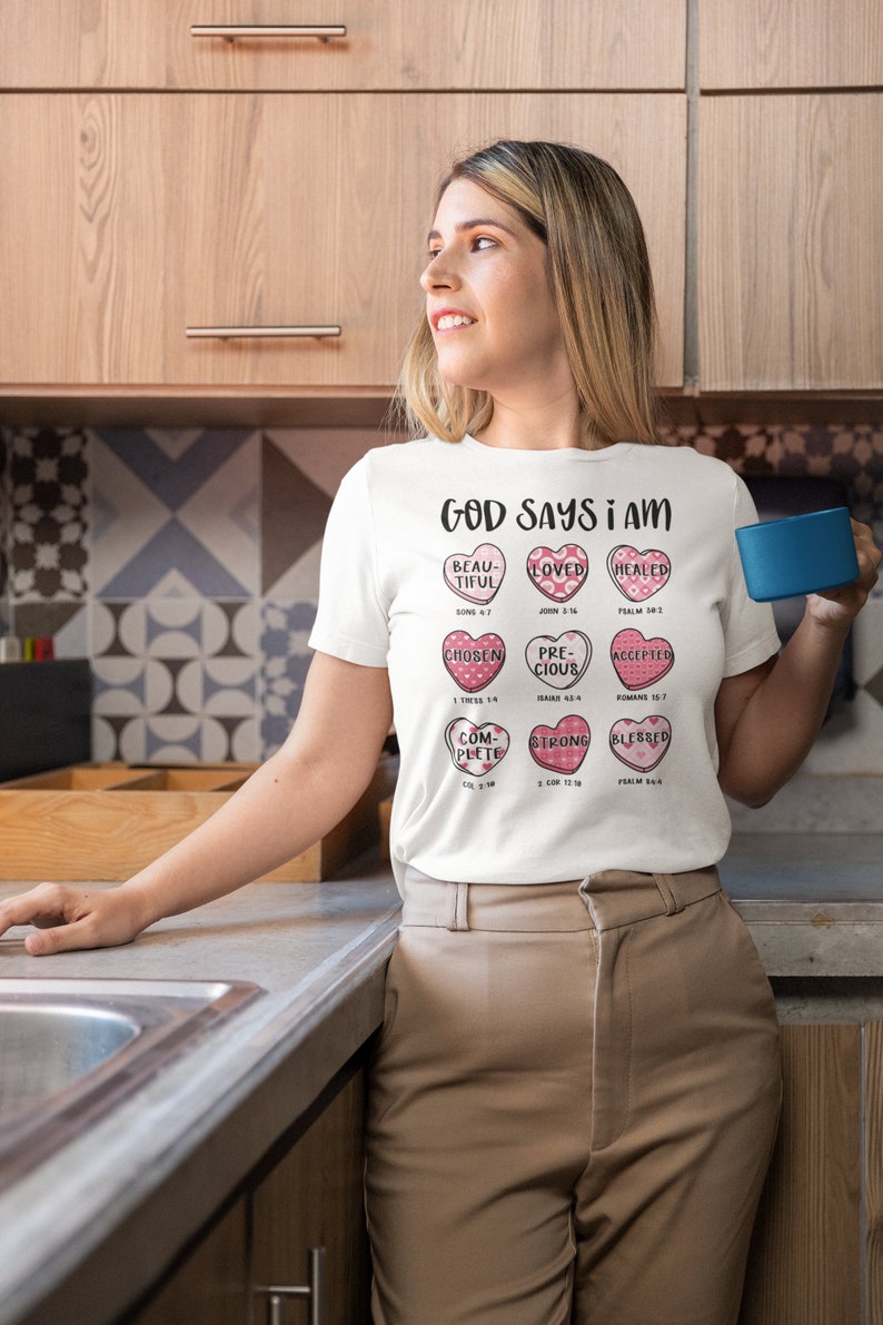 God Says I am Strong Shirt, Faithful Valentines T-Shirt, Inspirational Valentines Tee, Bible Verse Valentine's Sweatshirt imagen 2